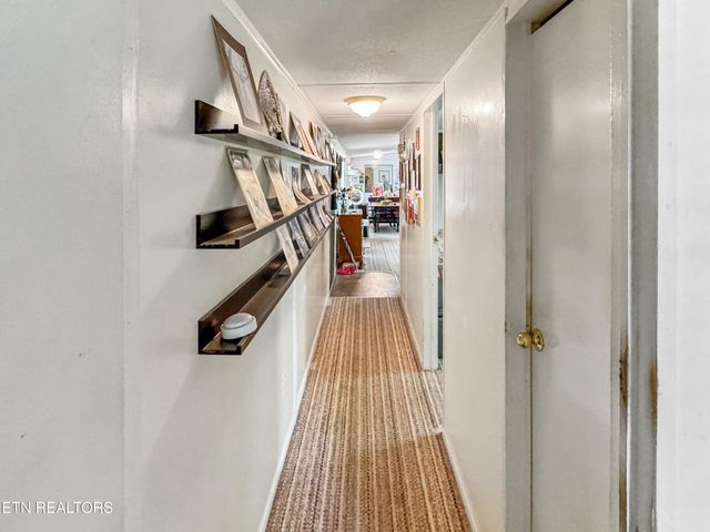 160 Casey Rd, Harriman, TN 37748