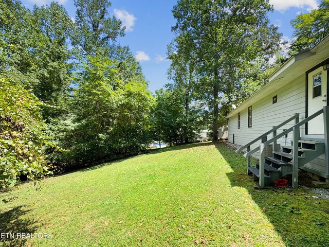 160 Casey Rd, Harriman, TN 37748