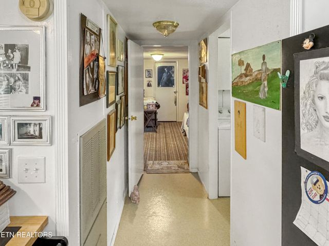 160 Casey Rd, Harriman, TN 37748