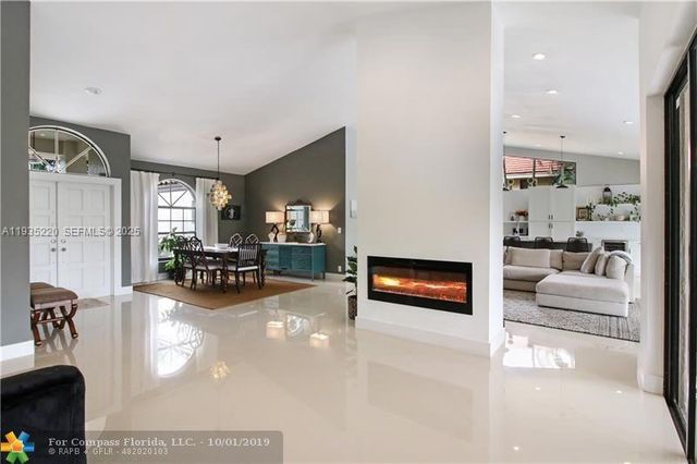 12180 NW 2nd St, Coral Springs, FL 33071