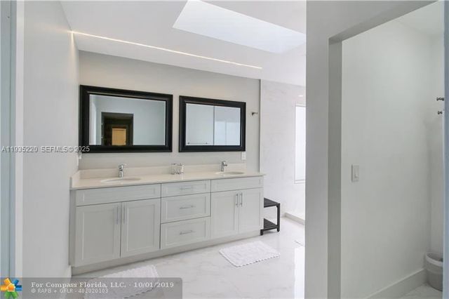 12180 NW 2nd St, Coral Springs, FL 33071