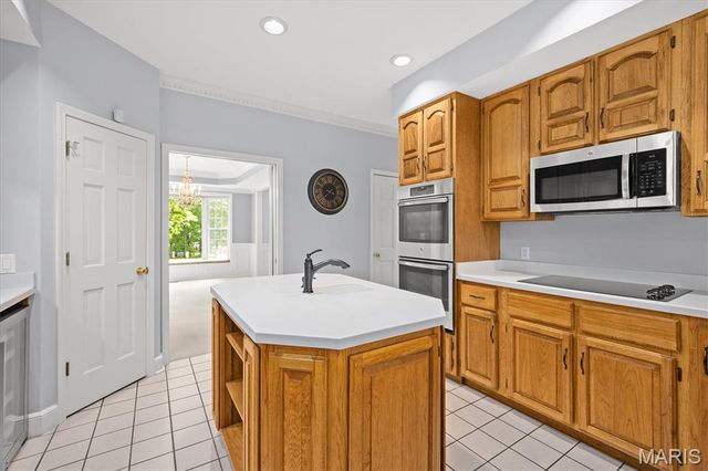 8 8th Green Court, Belleville, IL 62220