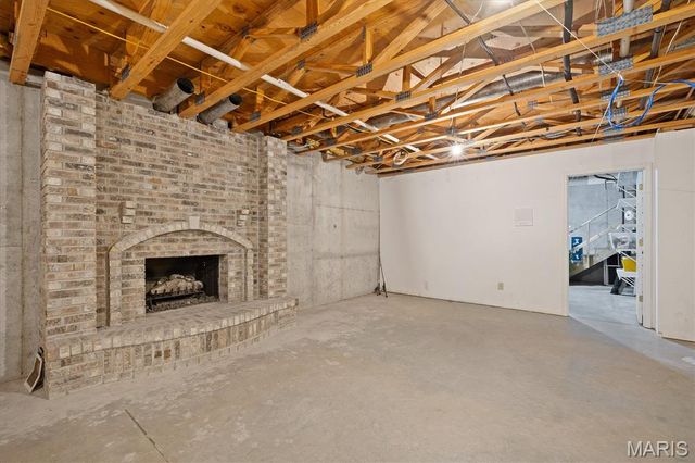 8 8th Green Court, Belleville, IL 62220