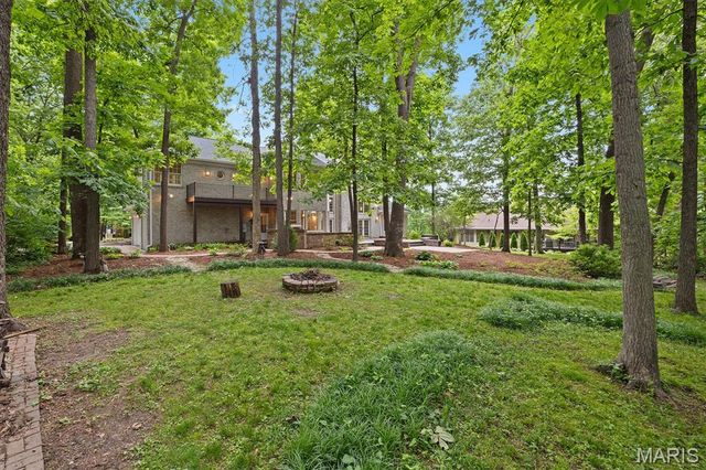 8 8th Green Court, Belleville, IL 62220