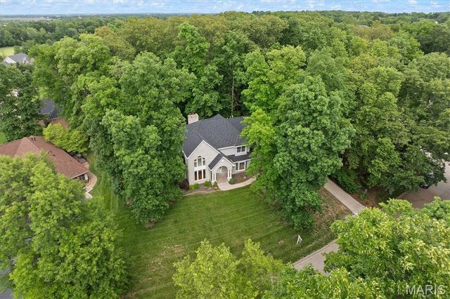 8 8th Green Court, Belleville, IL 62220