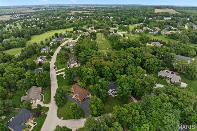 8 8th Green Court, Belleville, IL 62220