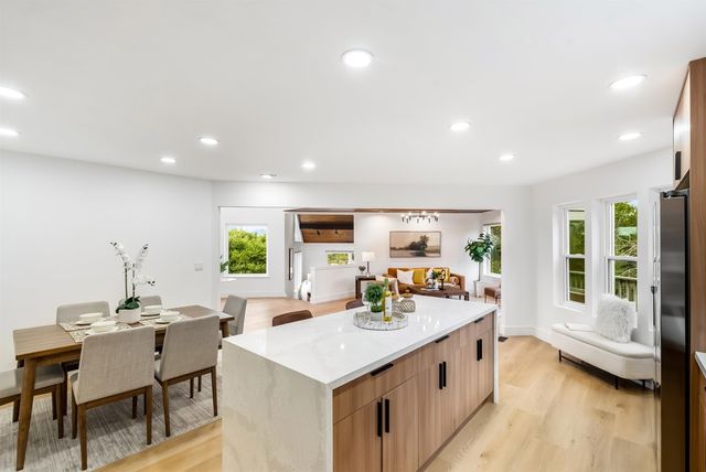 26373 Parkside Dr, Hayward, CA 94542