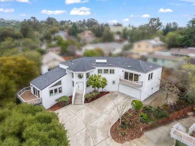 26373 Parkside Dr, Hayward, CA 94542