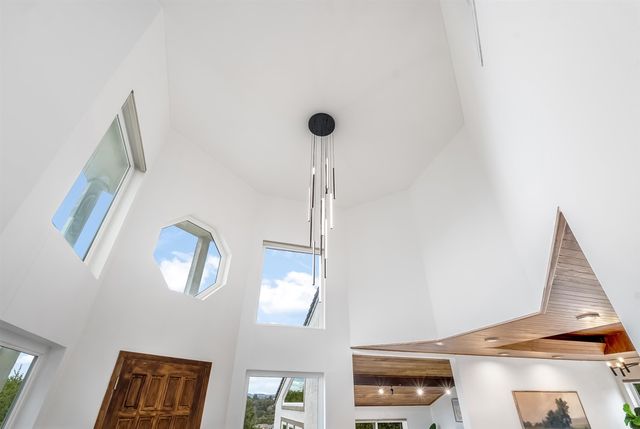 26373 Parkside Dr, Hayward, CA 94542