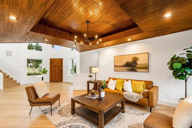 26373 Parkside Dr, Hayward, CA 94542