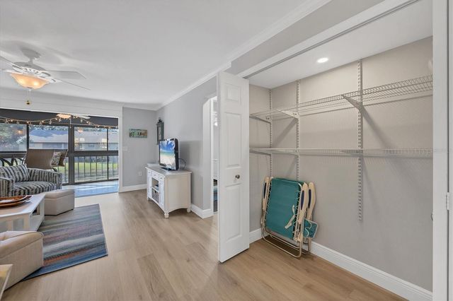 370 THREE LAKES LANE F, Venice, FL 34285