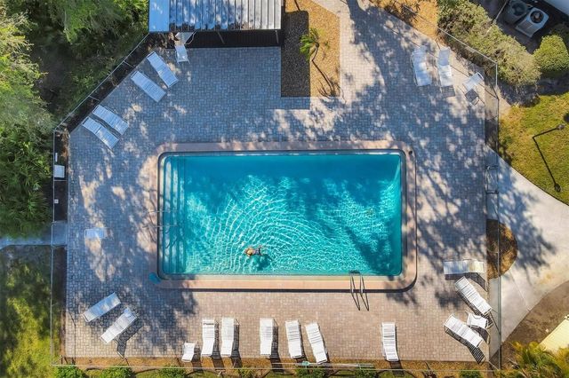 370 THREE LAKES LANE F, Venice, FL 34285