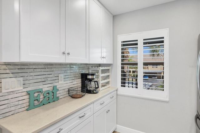 370 THREE LAKES LANE F, Venice, FL 34285