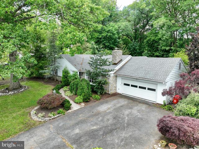 150 HILLCREST RD, Mohnton, PA 19540