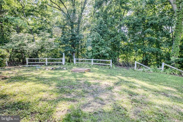 150 HILLCREST RD, Mohnton, PA 19540