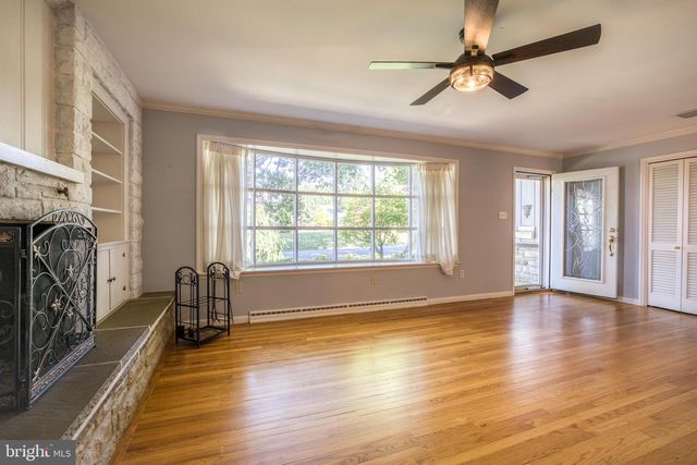 150 HILLCREST RD, Mohnton, PA 19540