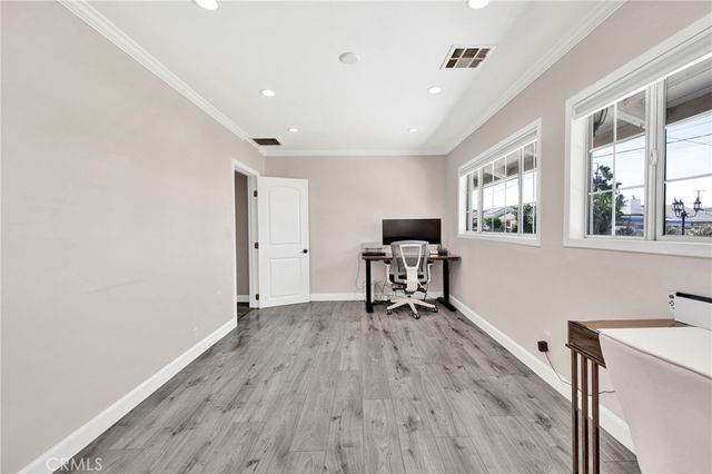 11020 Whitegate, Sunland, CA 91040