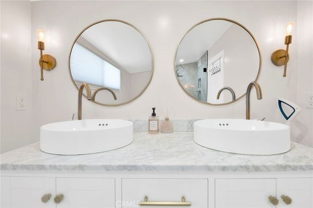 11020 Whitegate, Sunland, CA 91040