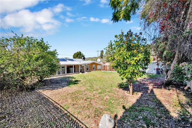 11020 Whitegate, Sunland, CA 91040