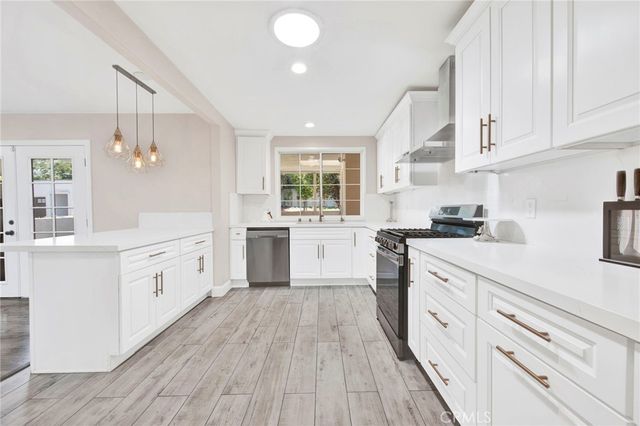 11020 Whitegate, Sunland, CA 91040