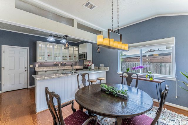 3900 Aero DR, Georgetown, TX 78628