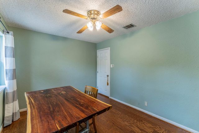 3900 Aero DR, Georgetown, TX 78628