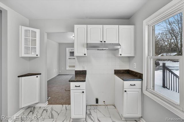 3267 Mills Acres Street, Flint, MI 48506