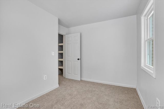 3267 Mills Acres Street, Flint, MI 48506