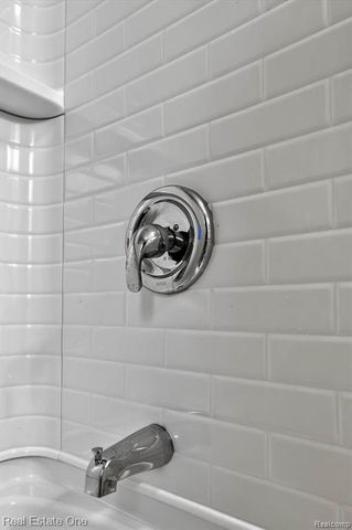 3267 Mills Acres Street, Flint, MI 48506