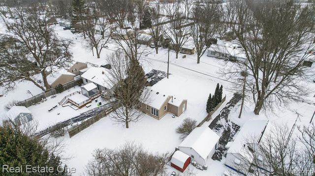 3267 Mills Acres Street, Flint, MI 48506