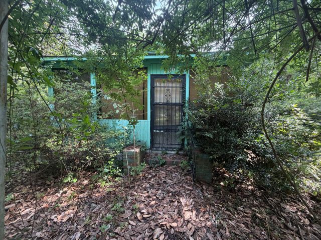 107 Lockhart Street, Walterboro, SC 29488