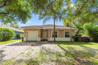955 S 26th AVENUE, Hollywood, FL 33020
