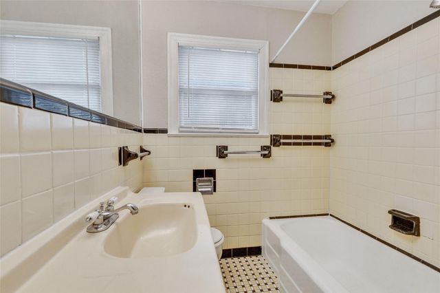 3810 Brookview RD, Austin, TX 78722