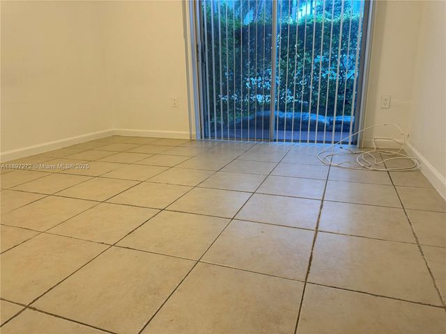 8315 SW 72nd Ave 101B, Miami, FL 33143