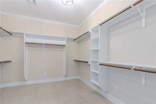 1037 Queen Elizabeth Drive, Mcgregor, TX 76657