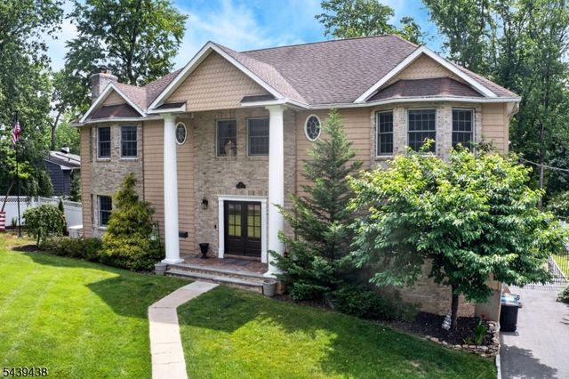 28 Fairview Dr, East Hanover Twp., NJ 07936