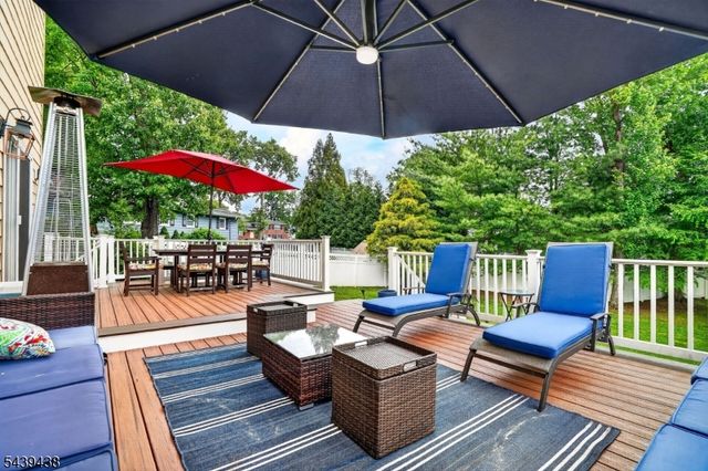 28 Fairview Dr, East Hanover Twp., NJ 07936
