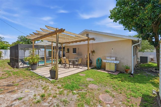 1008 CONNECTICUT ROAD, Tarpon Springs, FL 34689