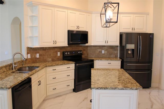 4423 USEPPA DRIVE, Bradenton, FL 34203