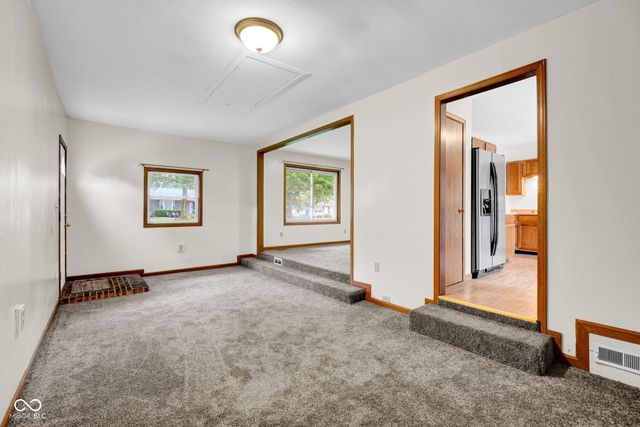 350 Maple Street, Monrovia, IN 46157