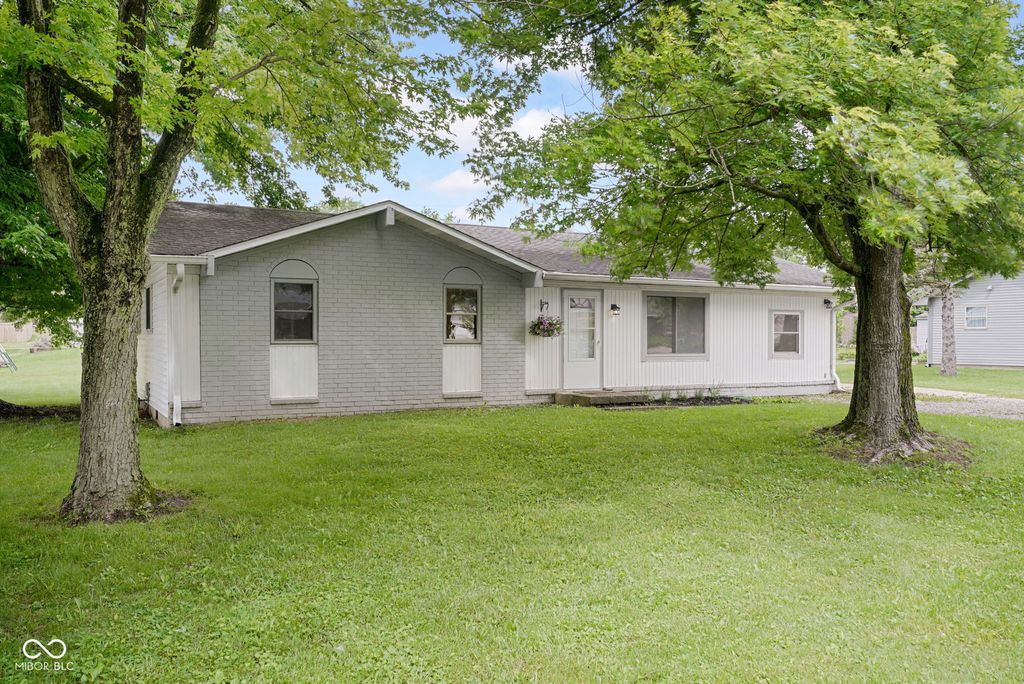 350 Maple Street, Monrovia, IN 46157