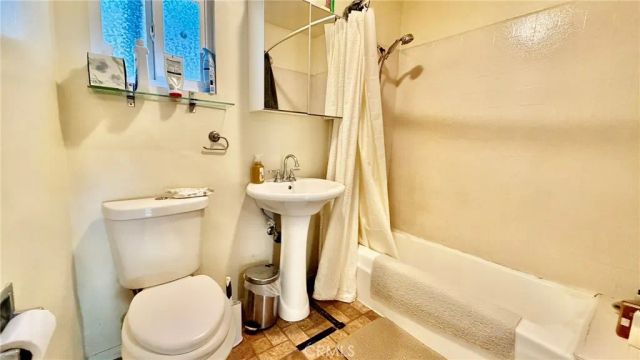 843 Laveta Terrace, Echo Park, CA 90026