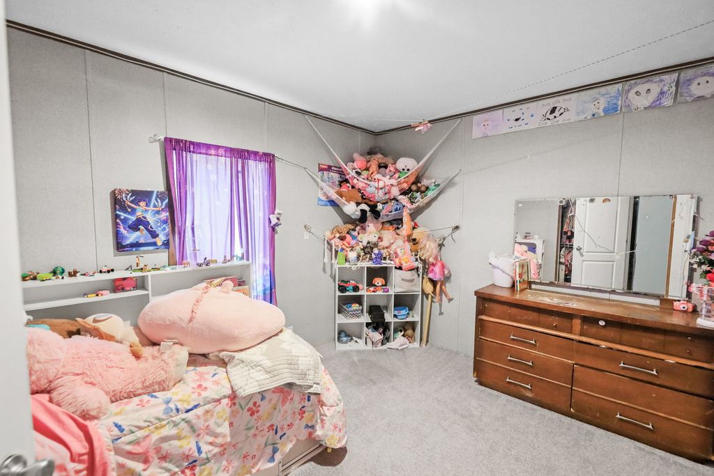 Image 20 of property listing at 1257 Cedar Creek Drive, Centralia, IL 62801
