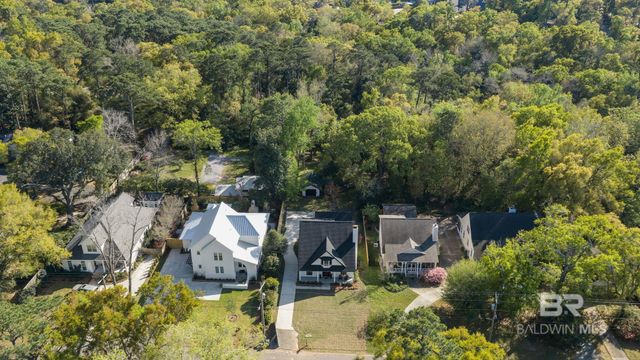 300 Volanta Avenue, Fairhope, AL 36532