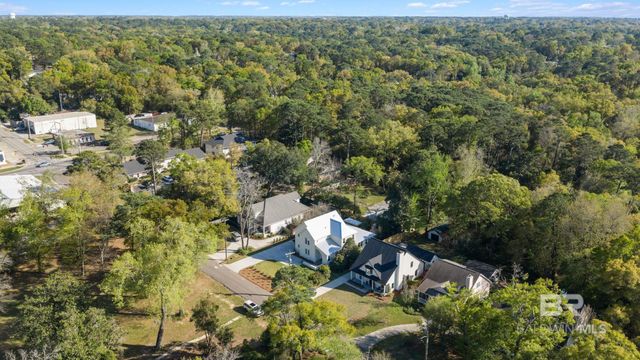 300 Volanta Avenue, Fairhope, AL 36532
