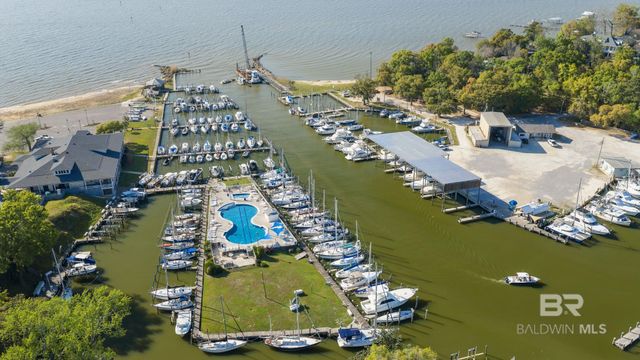 300 Volanta Avenue, Fairhope, AL 36532