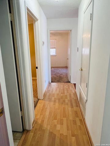 10866 Lake Path, San Antonio, TX 78217