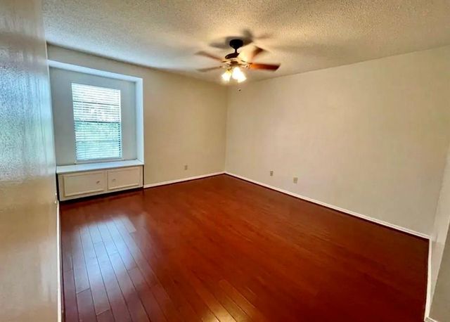 6040 Grelot Road 110, Mobile, AL 36609