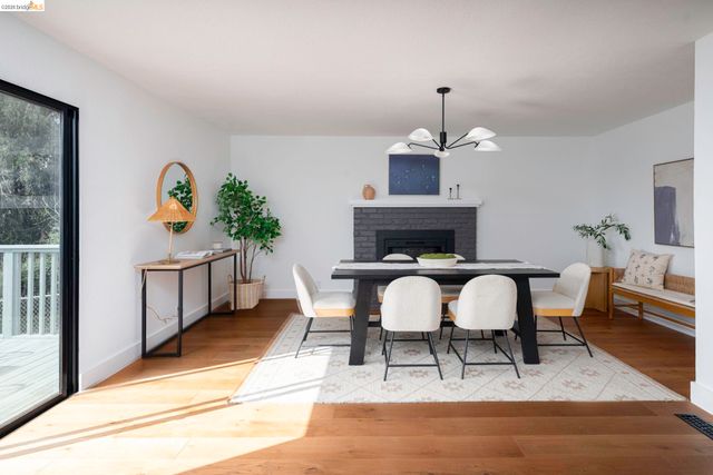 3230 Knowland Ave, Oakland, CA 94619