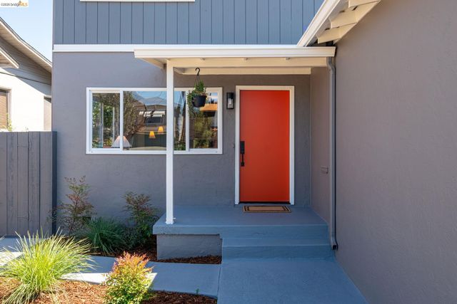 3230 Knowland Ave, Oakland, CA 94619